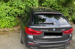 Polizei Eschwege: POL-ESW: Frau verwechselt die Fahrstufen beim Automatikauto und landet im Baum; Schaden 8000 Euro