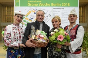 Messe Berlin GmbH: Grüne Woche 2018: Die 100.000. Besucherin der Grünen Woche kommt aus 
Großziethen