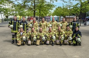 Freiwillige Feuerwehr Menden: FW Menden: Firefighter-Treppenlauf: 14 Mendener Starter - Hermanns und Stüken verteidigen Titel