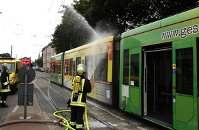 Feuerwehr Essen: FW-E: Kabelbrand in Straßenbahn auf der Linie 105, keine Verletzten