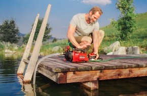 Einhell Germany AG: Watering the garden - now without cables! With the AQUINNA cordless garden pump from Einhell