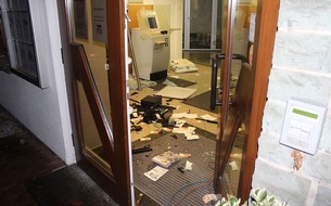 Kreispolizeibehörde Olpe: POL-OE: Geldautomatensprengung - Polizei sucht Zeugen