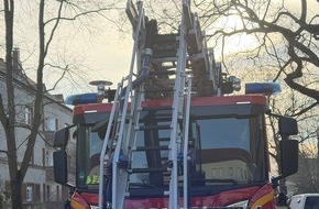 Feuerwehr Dresden: FW Dresden: Wohnungsbrand in Mehrfamilienhaus - keine Verletzten