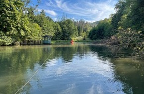 Freiwillige Feuerwehr Horn-Bad Meinberg: FW Horn-Bad Meinberg: Vermeintlich vermisstes Kind im Wasser konnte wohlbehalten aufgefunden werden