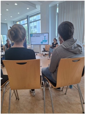 „Erste-Hilfe-Kurs für die Seele“ aus Dresden gewinnt Wettbewerb für ein gesundes Miteinander in Sachsen