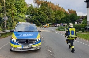 Freiwillige Feuerwehr Schalksmühle: FW Schalksmühle: Verkehrsunfall - Fahrschülerin schwer verletzt