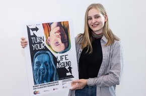 DAK-Gesundheit: Nach Landessieg: Köpenicker Schülerin gewinnt auch DAK-Bundeswettbewerb „bunt statt blau“