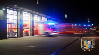 Feuerwehr Mülheim an der Ruhr: FW-MH: Brennende Gasflasche auf Balkon - keine Verletzten