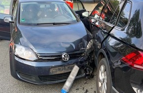 Polizei Bielefeld: POL-BI: Unfall beim Abbiegen