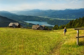 Kärnten Werbung: Unter den besten Weitwanderwegen der Welt: Der Alpe-Adria-Trail - Vom Gletscher ans Meer - BILD