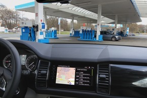 Vorreiter beim Zukunftsthema vernetztes Auto: SKODA bietet Konnektivität serienmäßig (FOTO)