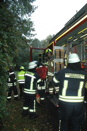 FW Ratingen: Erfolgreiches Übungswochenende am Institut der Feuerwehr NRW