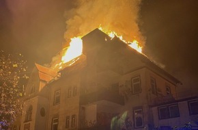 Kreisfeuerwehrverband Calw e.V.: KFV-CW: Offener Dachstuhlbrand auf Charlottenhöhe in Schömberg - Keine verletzte Personen