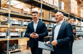 Social Media Schwaben GmbH: Größter Auftragseinbruch deutscher Industrieunternehmen seit April 2020: Robert Kirs klärt auf - das sollten KMU jetzt tun