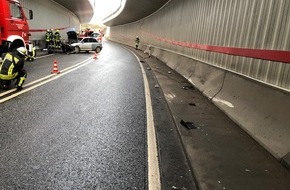 Polizeidirektion Bad Kreuznach: POL-PDKH: Verkehrsunfall in der Unterführung L236
