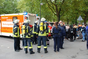 FW-AR: ABC-Großlage am Berufskolleg erfordert Einsatz von Feuerwehr und Rettungsdienst