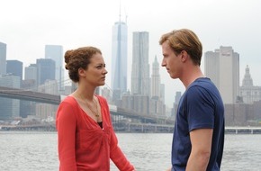 ZDF: Neue ZDF-"Herzkino"-Saison startet mit "Katie Fforde: Wie Feuer und Wasser" / Eine Familientragödie in New York 13 Jahre nach 9/11 (FOTO)