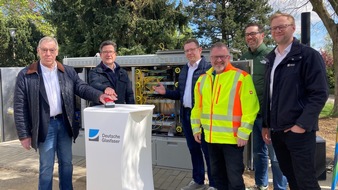 Deutsche Glasfaser Holding GmbH: Deutsche Glasfaser realisiert Netz der Zukunft: Weniger Energie- und Ressourcenverbrauch beim Glasfaserausbau