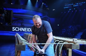 ProSieben: 25,1 % Marktanteil für "Schlag den Raab": Stefan Raab schlägt Fußball, Kids und Kinderarzt (BILD)