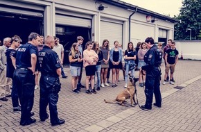 Polizei Gelsenkirchen: POL-GE: Jugend-Austausch der Rotarier zu Besuch bei der Polizei in Gelsenkirchen