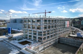 Green Datacenter AG: Schweizer Premiere für 100% recyceltes Aluminium auf dem Green Metro-Campus
