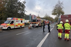 Feuerwehr Mülheim an der Ruhr: FW-MH: Durchtrenntes Stromkabel löst Brandmeldealarm aus - Düsseldorfer Straße zeitweise gesperrt