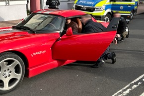 POL-OH: Kontrollen an "(C-)Karfreitag" Polizei Osthessen zieht Bilanz: Fahrzeugliebhaber hielten sich überwiegend an die "Verkehrsregeln"