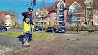 Polizeiinspektion Schwerin: POL-SN: Schweriner Polizisten unterwegs in Kindergärten Teil 3