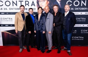 Constantin Film: CONTRA feiert Premiere in Köln: Kluge Unterhaltung und ein glänzendes Ensemble begeistern Publikum