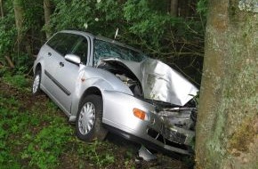 Polizeiinspektion Hameln-Pyrmont/Holzminden: POL-HM: Sekundenschlaf: Radfahrer nach Unfall schwer verletzt