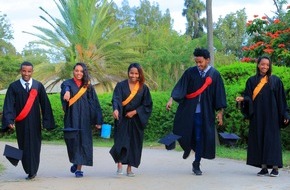 Stiftung Menschen für Menschen: Äthiopien: 192 Studentinnen und Studenten bestehen Abschluss am Agro Technical & Technology College (ATTC) in Harar (Äthiopien)