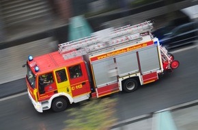 Feuerwehr Bochum: FW-BO: Verpuffung in der Fahrerkabine eines Lkw in Bochum Langendreer.