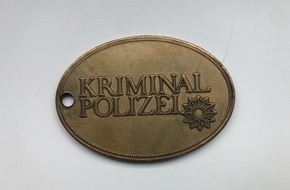 Polizei Aachen: POL-AC: Falsche Polizeibeamte kontrollieren Jugendliche
