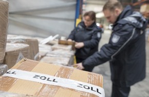 Hauptzollamt Gießen: HZA-GI: Weihnachten und Black Friday - So vermeiden sie Ärger beim Bestellen im Ausland mit dem Zoll
