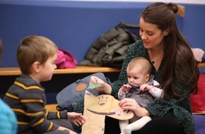Stiftung Kinderförderung von Playmobil: Stiftung Kinderförderung von Playmobil spendet 300.000 Euro für "Ein Herz für Kinder" (FOTO)