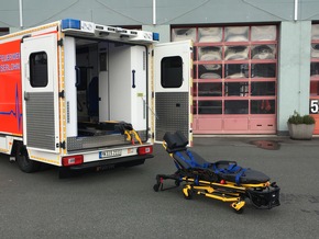 FW-MK: Neuer Rettungswagen für die Feuerwehr Iserlohn