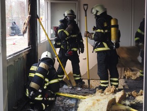 FW-MK: Brand in Übergangs-Containern der ehemaligen Kindertagesstätte