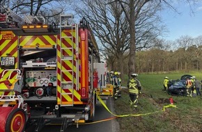 Freiwillige Feuerwehr H&uuml;nxe: FW H&uuml;nxe: Verkehrsunfall mit einer schwerverletzten Person