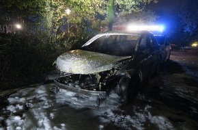 Polizei Mettmann: POL-ME: Drei weitere Fahrzeugbrände: Polizei ermittelt und bittet um Zeugenhinweise - Ratingen - 2310098