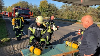 Feuerwehr und Rettungsdienst Bonn: FW-BN: +Schlussmeldung+
Feuer in einem Silo für Holz-Hackschnitzel