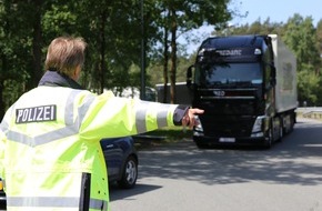 Polizeidirektion Osnabrück: POL-OS: Polizeidirektion Osnabrück beteiligt sich an bundesweiter Verkehrsaktion "Sicher.mobil.leben - Brummis im Blick"