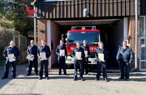 Feuerwehr Iserlohn: FW-MK: Beförderungen und Ernennungen bei der Löschgruppe Lössel