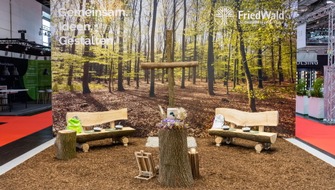 FriedWald GmbH: Mitten im Wald stehen auf der FORUM BEFA Hamburg und der PIETA Dresden