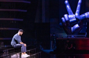 The Voice of Germany: Mark Forster lässt bei "The Voice of Germany" seinen Gefühlen freien Lauf und erzählt am Donnerstag "Die Geschichte vom kleinen Jungen aus Kaiserslautern."