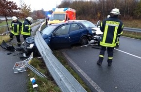 Freiwillige Feuerwehr Werne: FW-WRN: TH_1 - VU Örtlichkeit unklar, auslaufende Medien