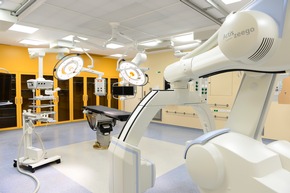 Asklepios Klinik Wandsbek: Neun Hightech-OP-Säle und eine Neugeborenen-Intensivstation feierlich eröffnet
