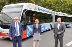 RheinEnergie AG: RheinEnergie, KVB und Ford nehmen innovative Ladeinfrastruktur in Betrieb