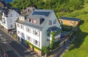 Rathscheck Schiefer: Sonnenstrom auf elegante Art / Was Experten jetzt raten und warum sich Photovoltaik bei einer Asbestsanierung rechnet