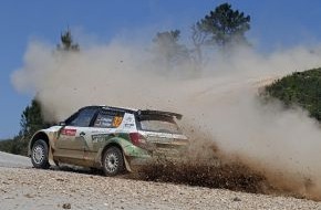 Skoda Auto Deutschland GmbH: Rallye Portugal: Doppelführung für SKODA (BILD)