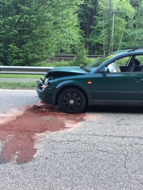 POL-PPWP: Nach Unfall vier Personen im Krankenhaus